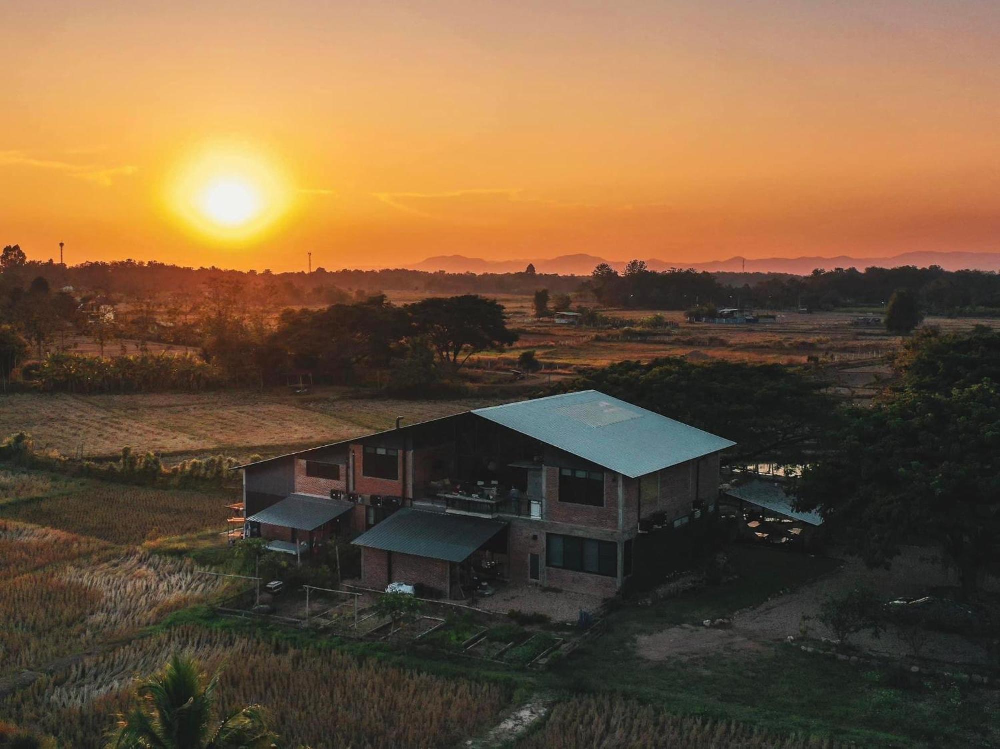 Suanglangna Lägenhet Phrae Exteriör bild